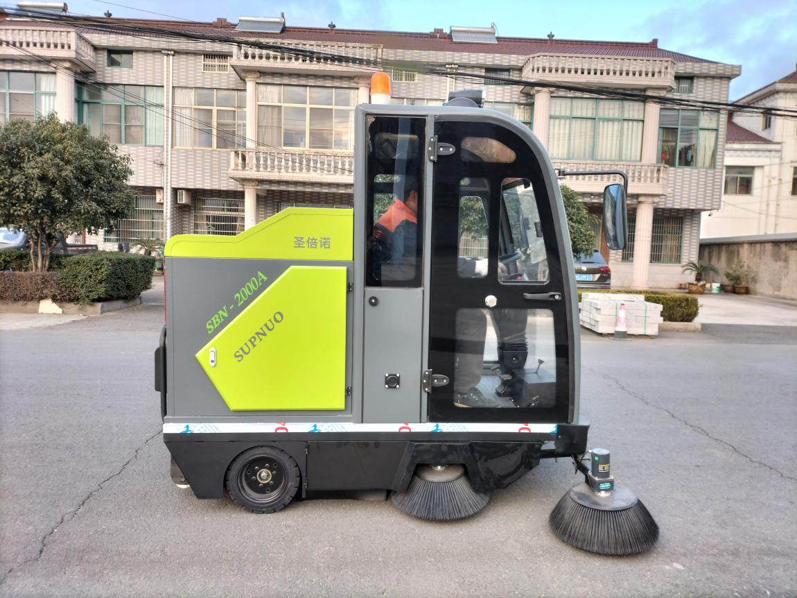 临海龙马清扫车