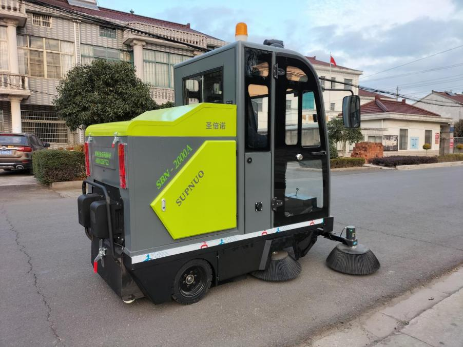 临海龙建清扫车_0